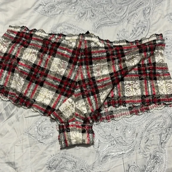 Torrid Winter plaid lace bralette 4x and Matching panties 3x - Picture 7 of 7